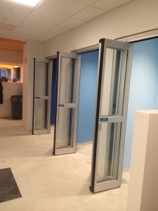 UnionDoors_Manual-Folding-Doors-Cambridge Innovations